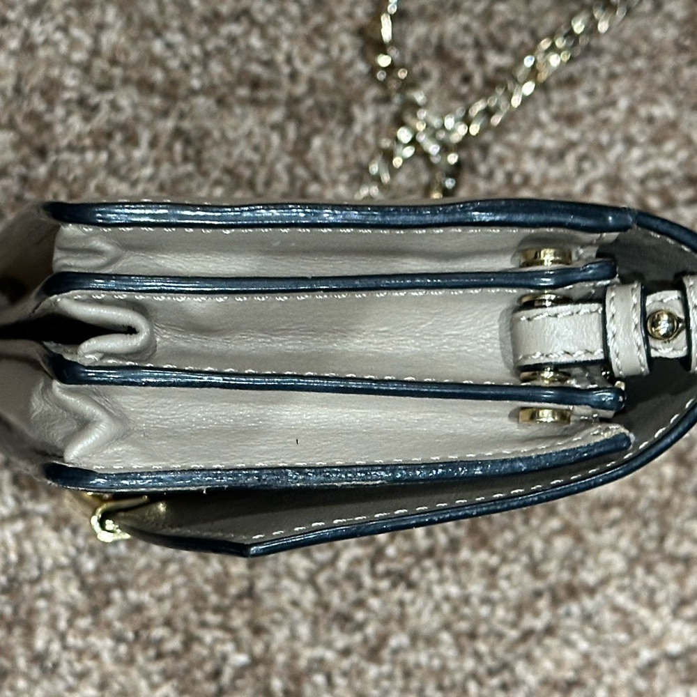 Burberry Wallet On A Chain. - image 8